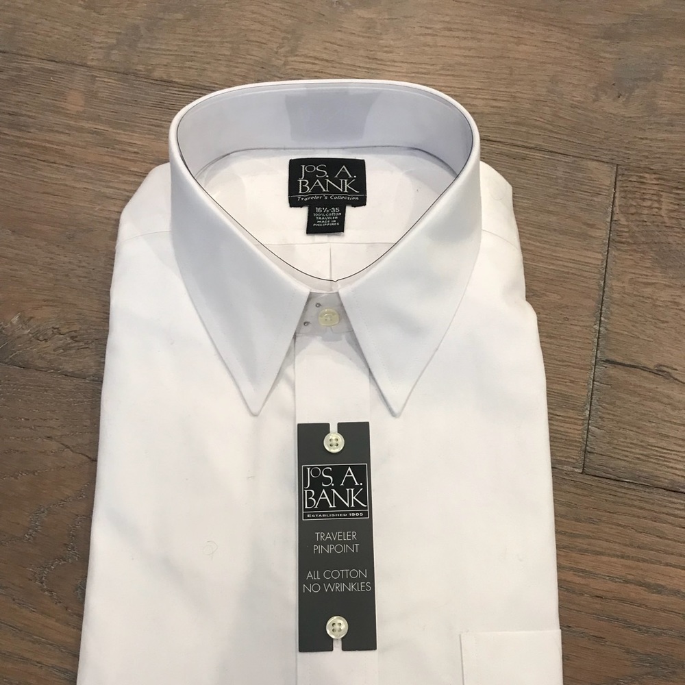 Jos A Bank men’s button down shirt